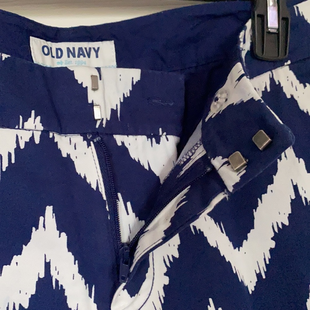 Old Navy Chevron Pants - Picture 4 of 5